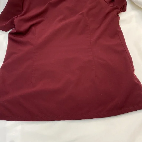Figs Scrub Top XS maroon - Picture 8 of 14